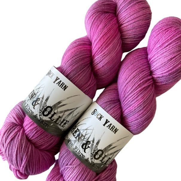 Wren and Ollie Sock Yarn (4ply/fingering weight) 100gm